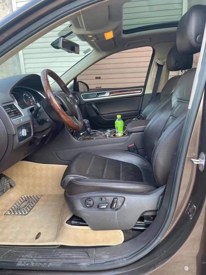 保定13年大众途锐2