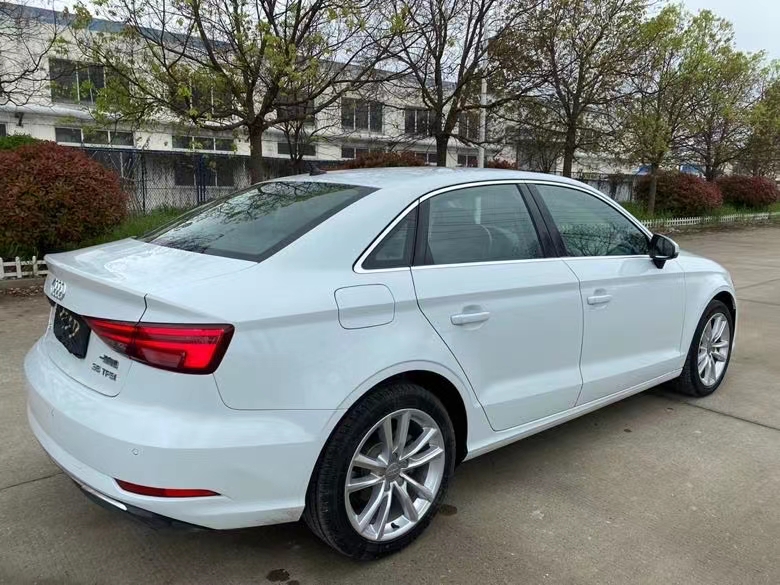 盐城抵押车19年奥迪a3出售