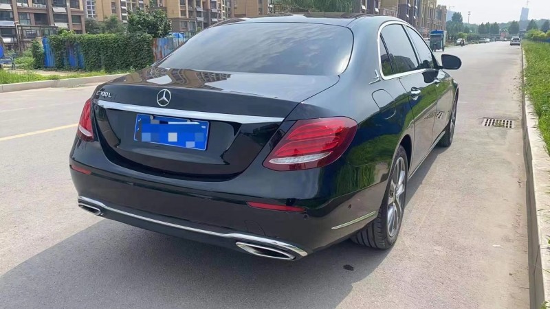 潍坊19年奔驰E8