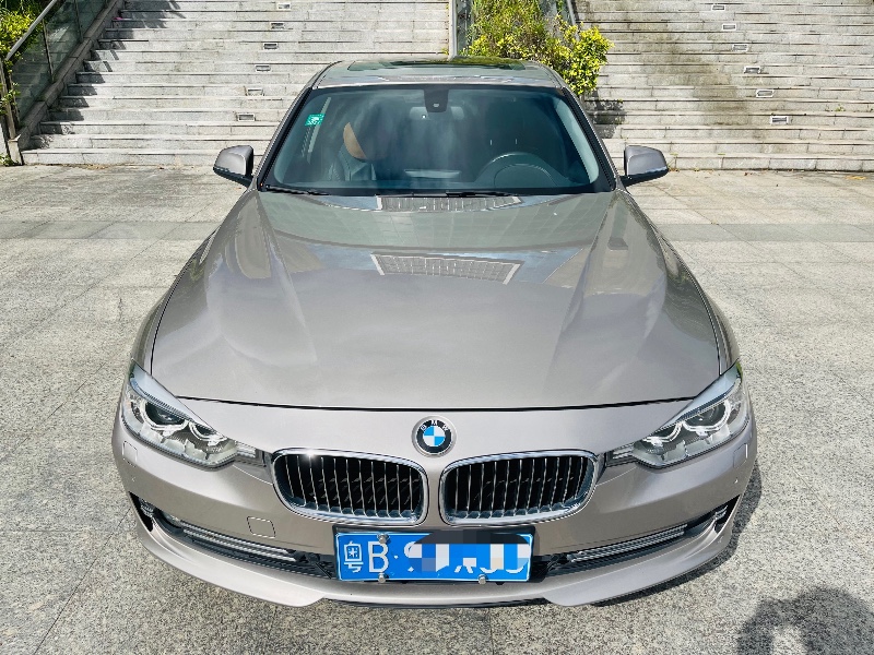 深圳13年宝马3系9