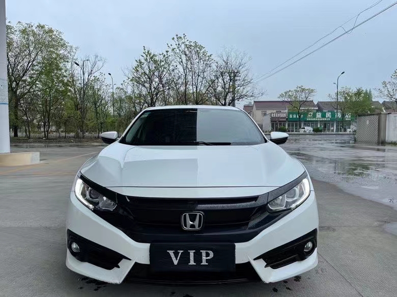 盐城16年本田思域1