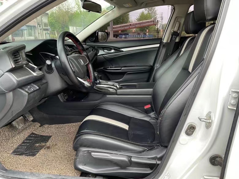 盐城16年本田思域4