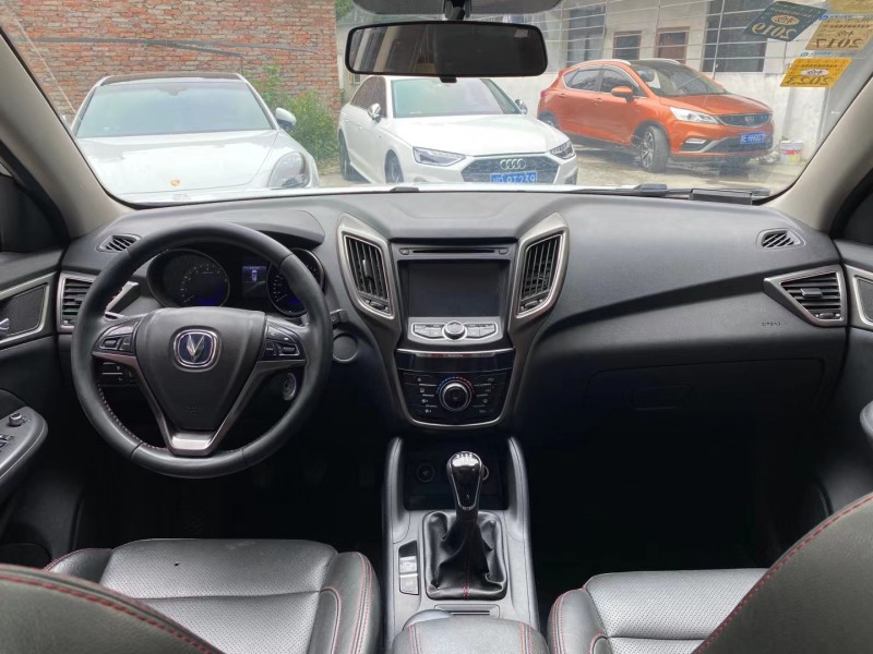 成都15年长安汽车CS755