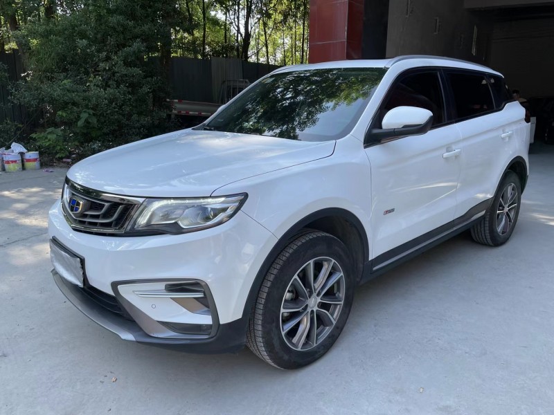 成都18年吉利博越2