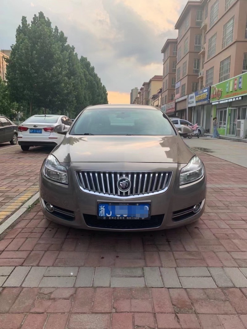 潍坊12年别克君威1