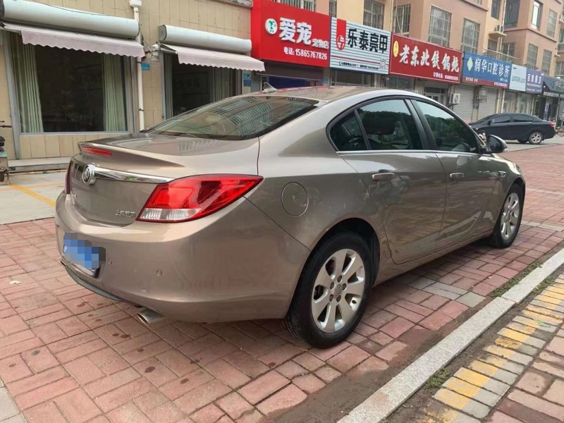 潍坊12年别克君威8