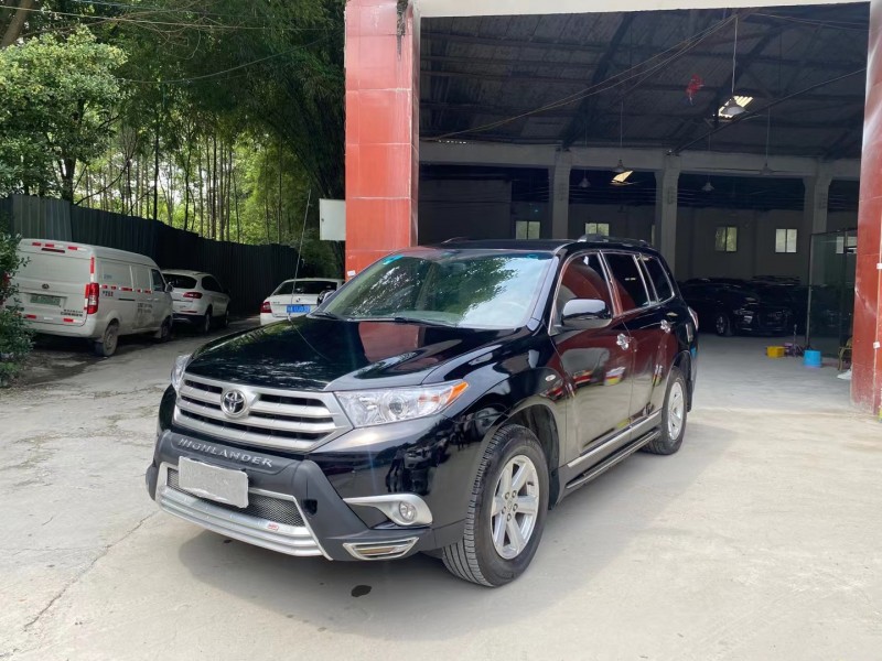 成都14年丰田汉兰达8