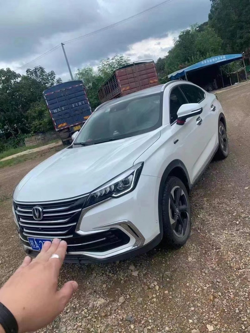 柳州19年長安汽車CS853