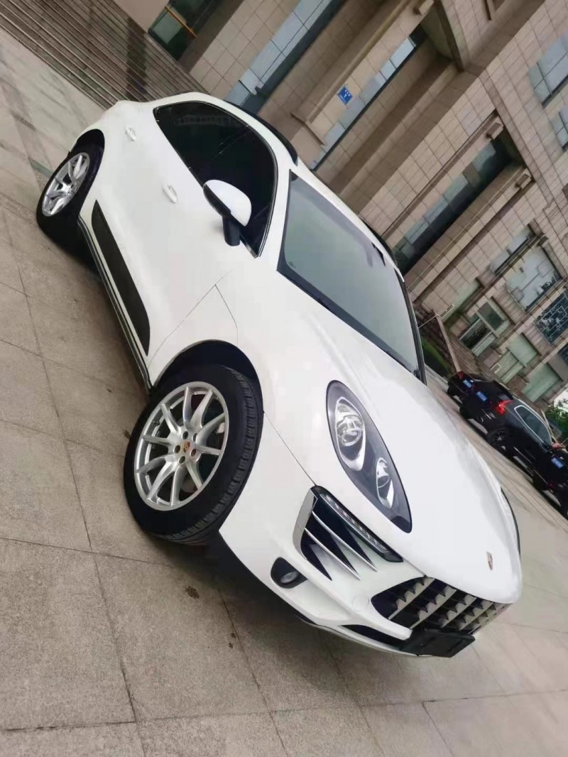 潍坊15年保时捷Macan7