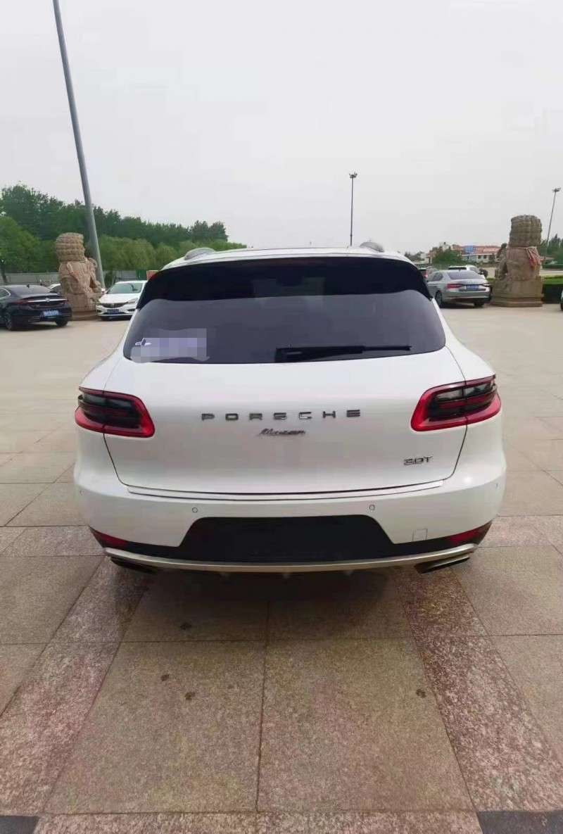 潍坊15年保时捷Macan1