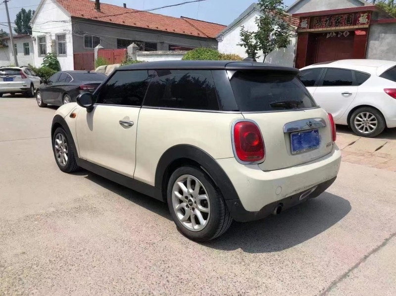 泰安15年寶馬MINI3