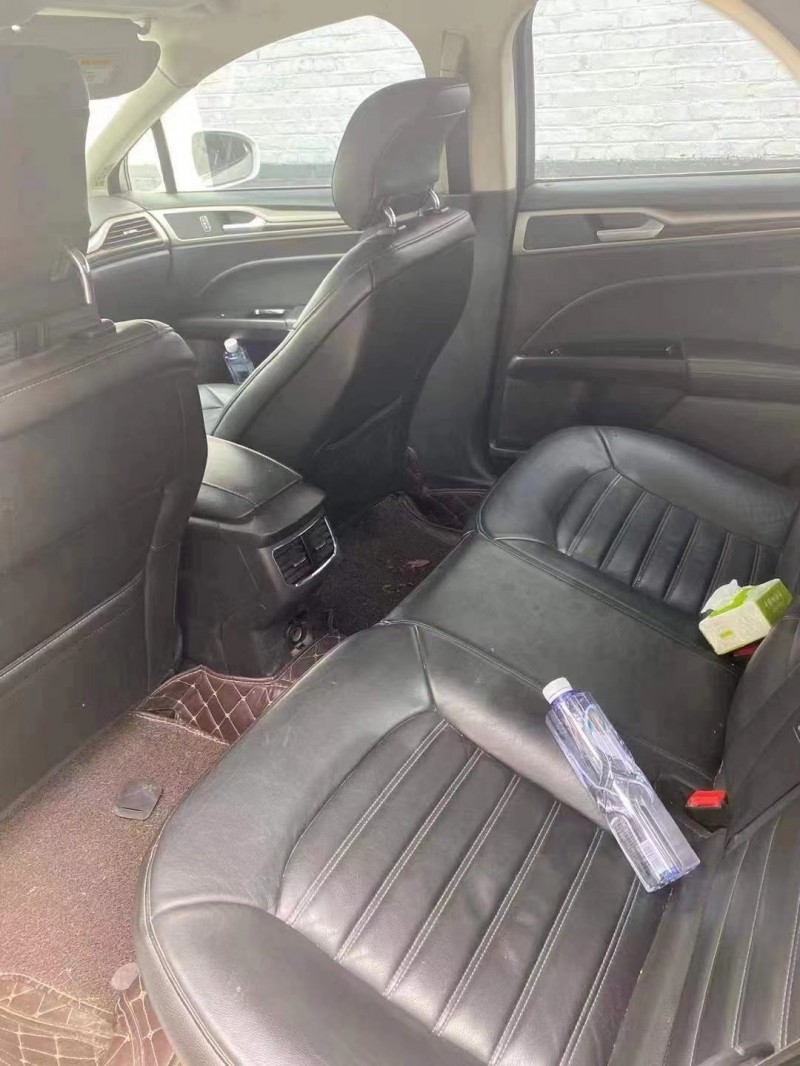 济宁14年福特蒙迪欧3