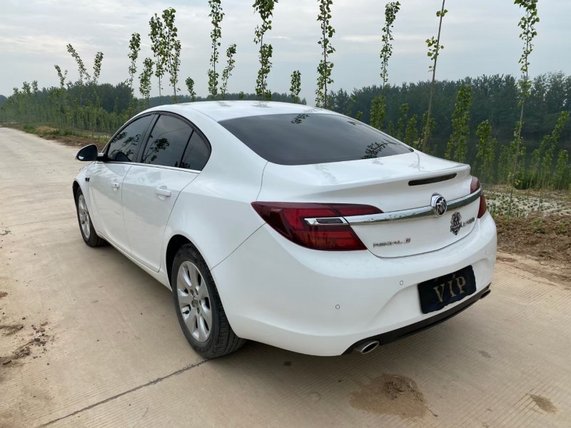 徐州17年别克君威5