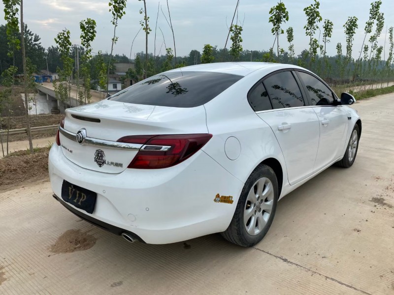 徐州17年别克君威6