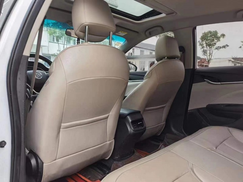 徐州18年别克英朗5