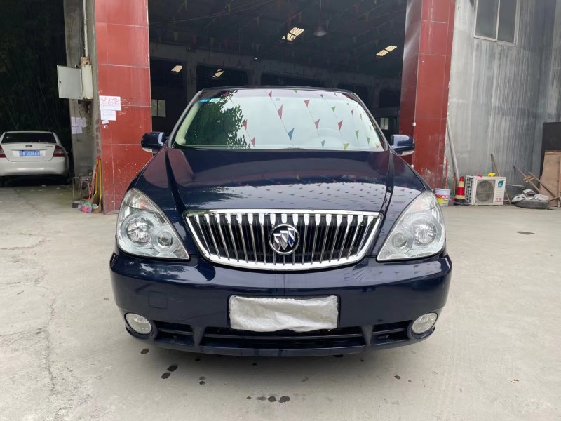 成都16年别克GL81