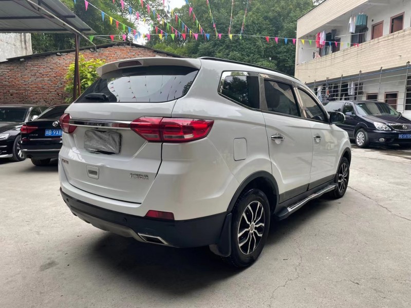 成都16年力帆汽车迈威7