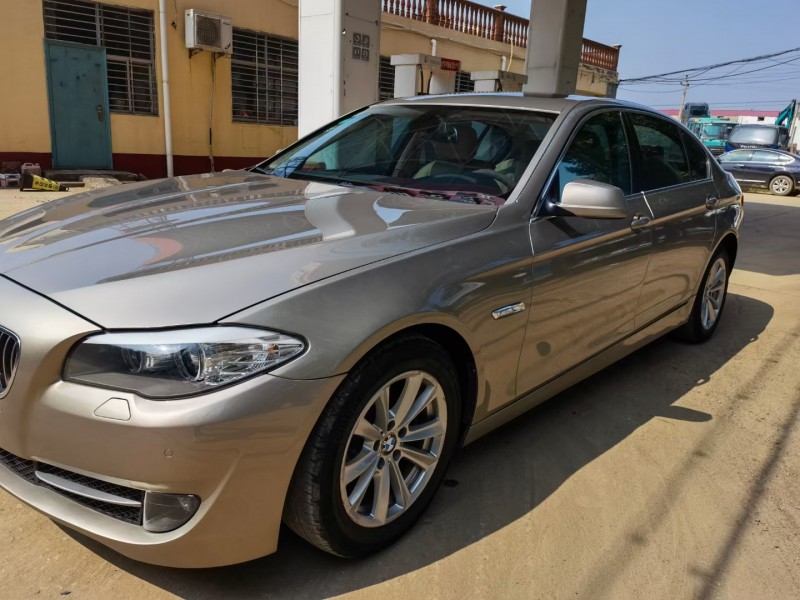 保定11年宝马5系8