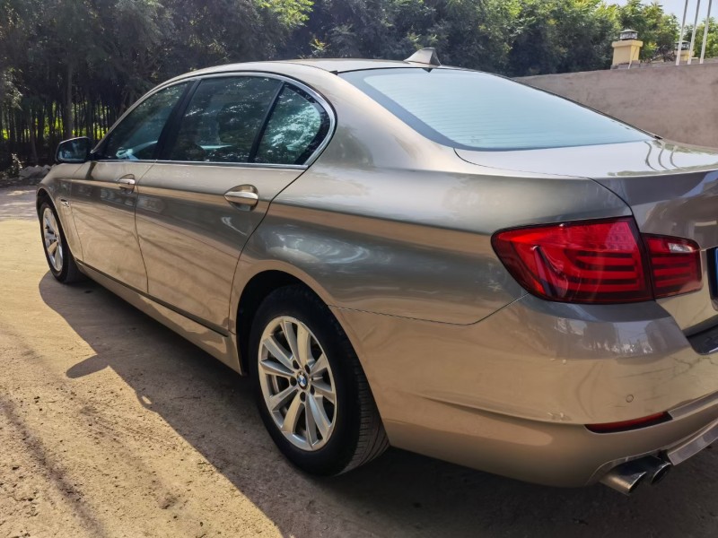 保定11年宝马5系4