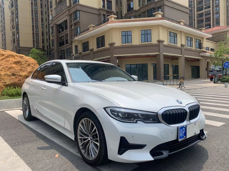 广州20年宝马3系8