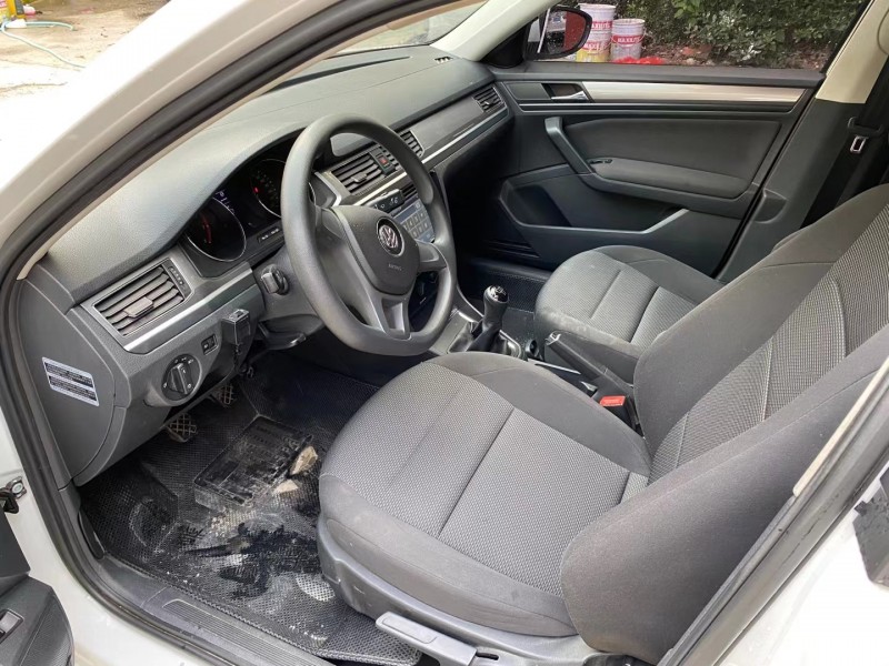 成都16年大众宝来4