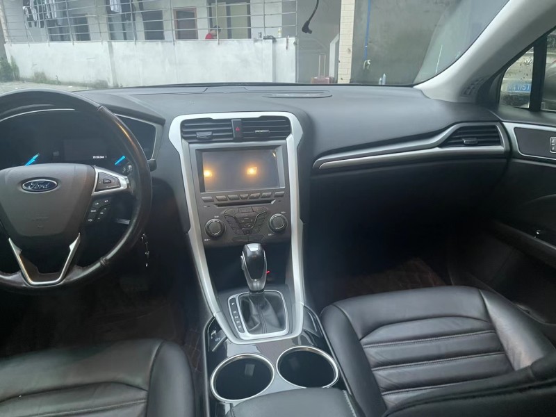 成都14年福特蒙迪欧4