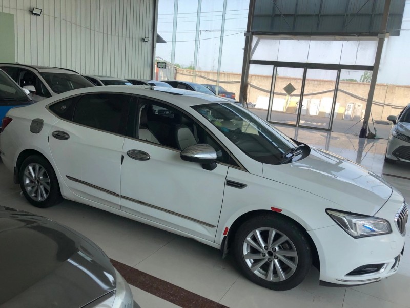 潍坊16年别克威朗3