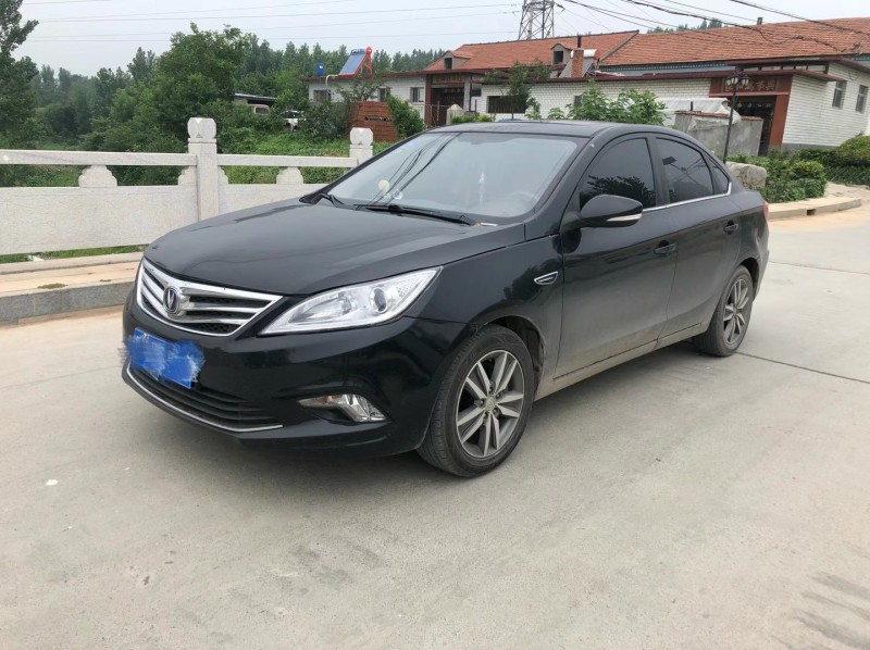 淄博15年長安汽車逸動2