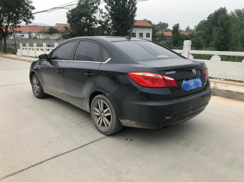 淄博15年長安汽車逸動8