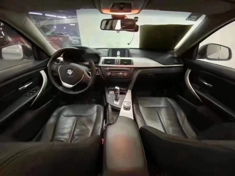 成都16年宝马4系4