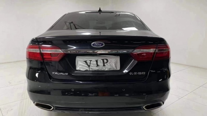 成都18年福特金牛座6