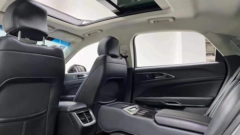 成都18年福特金牛座7