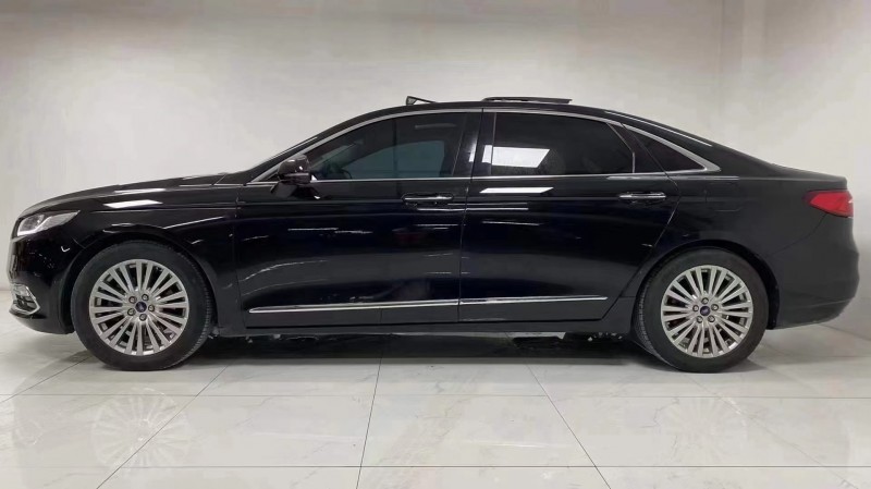 成都18年福特金牛座9