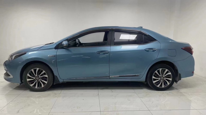 成都16年丰田卡罗拉3