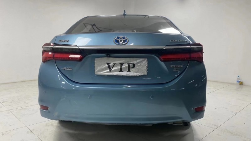 成都16年丰田卡罗拉8