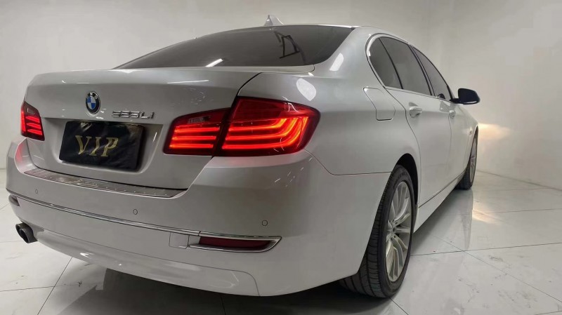 成都17年宝马5系1