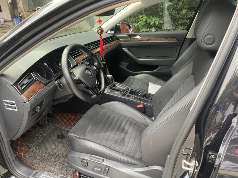 成都17年大众迈腾5