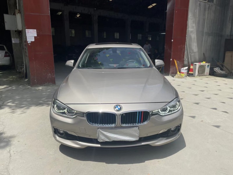 成都16年宝马3系9