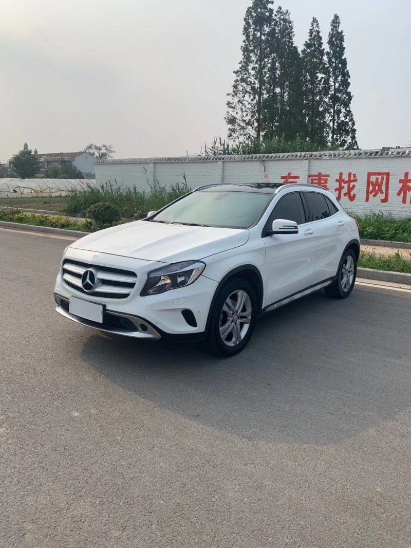 徐州16年奔驰GLA2