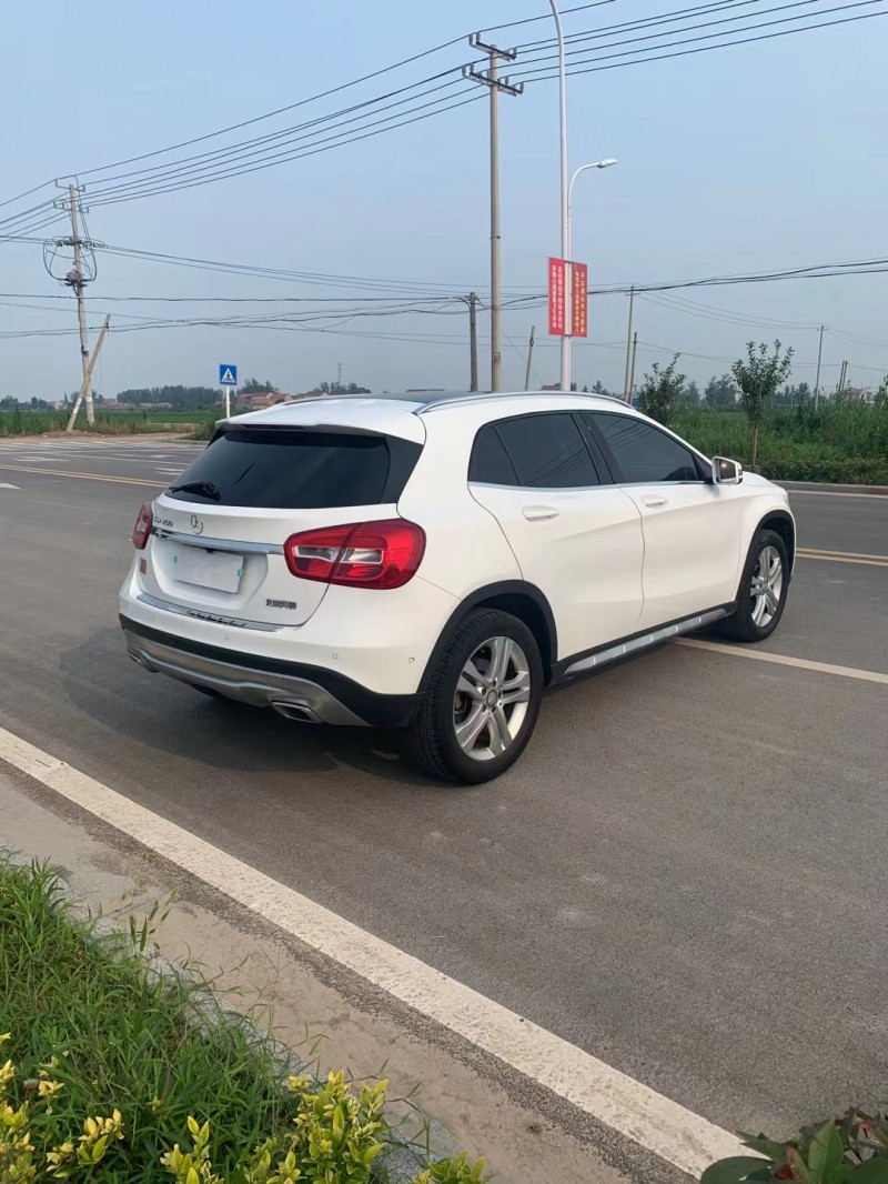 徐州16年奔驰GLA5