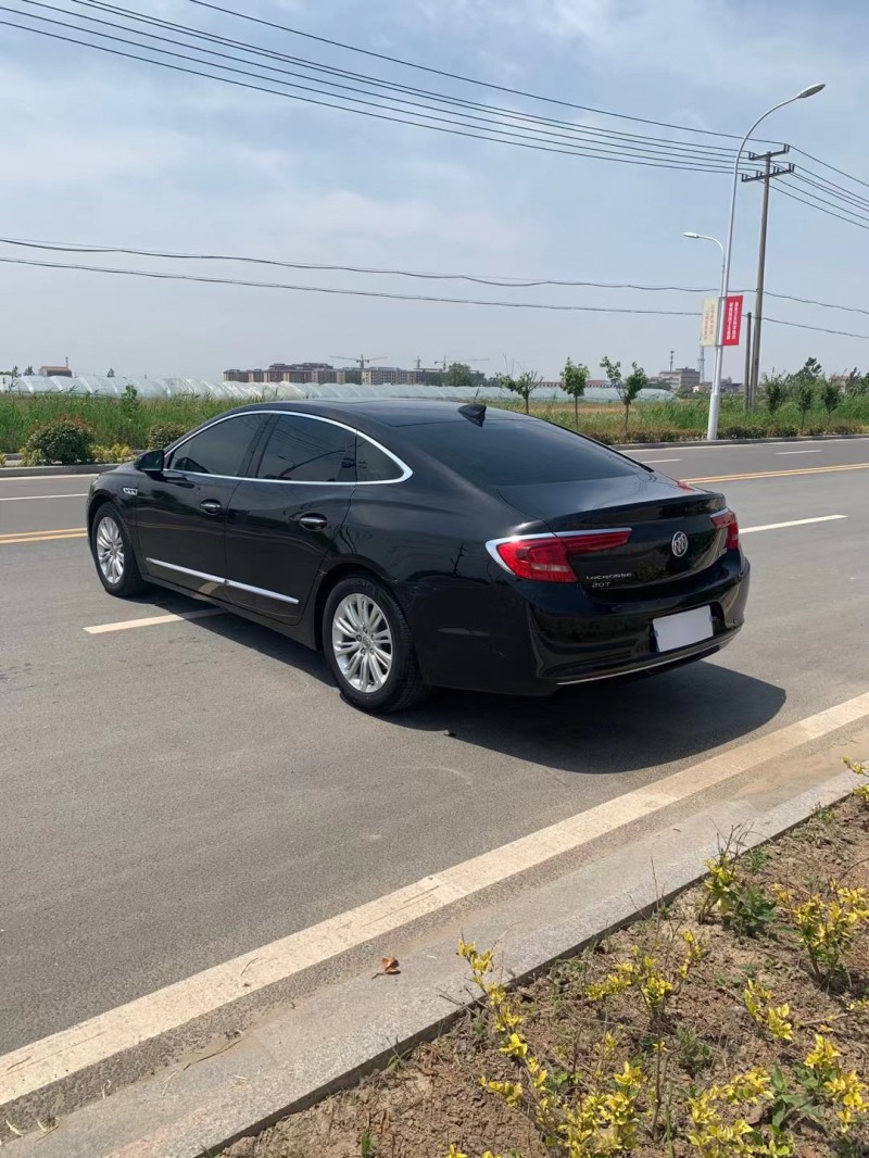 徐州16年别克君越4