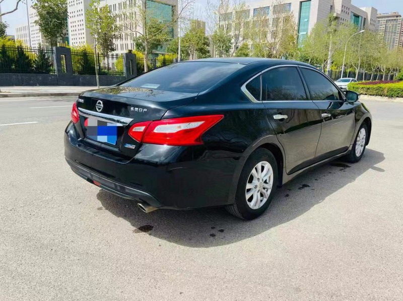 白銀19年日產天籟6
