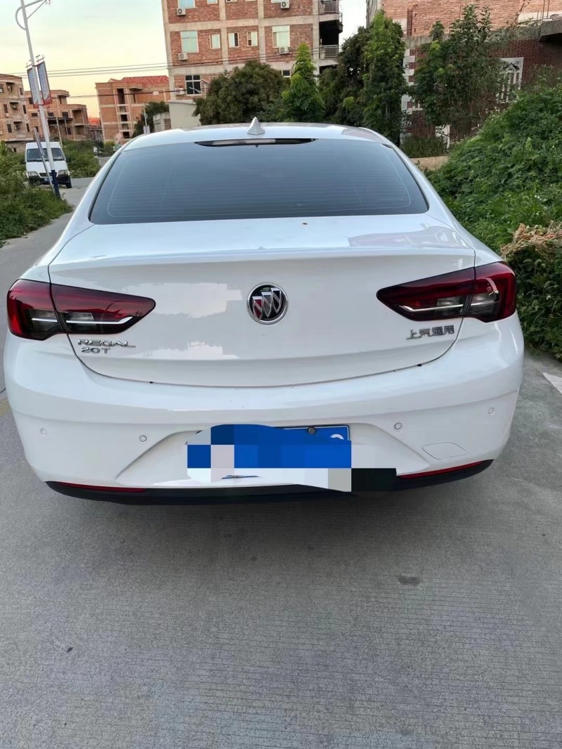 宜春18年别克君威2