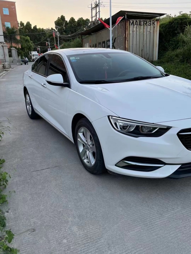 宜春18年别克君威3