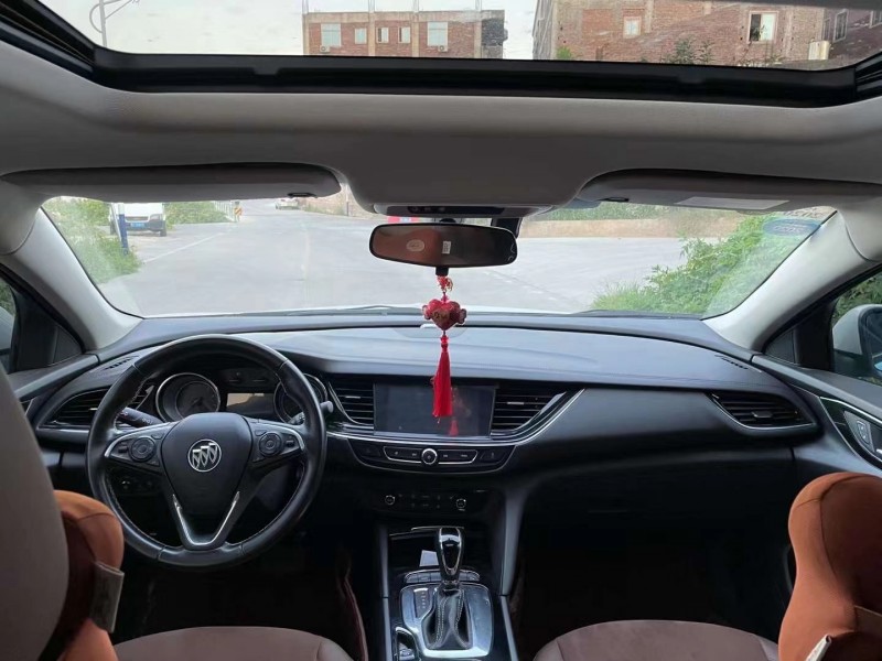 宜春18年别克君威6