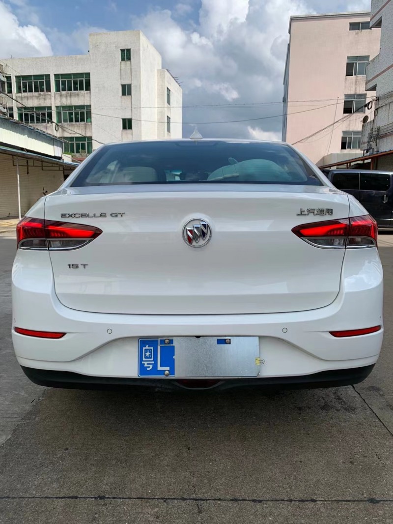 中山20年别克英朗4