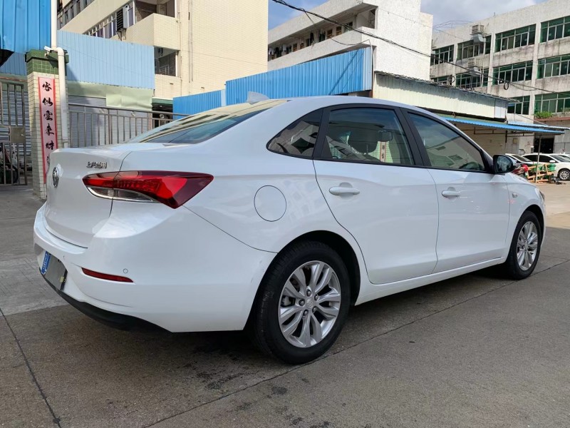 中山20年别克英朗5