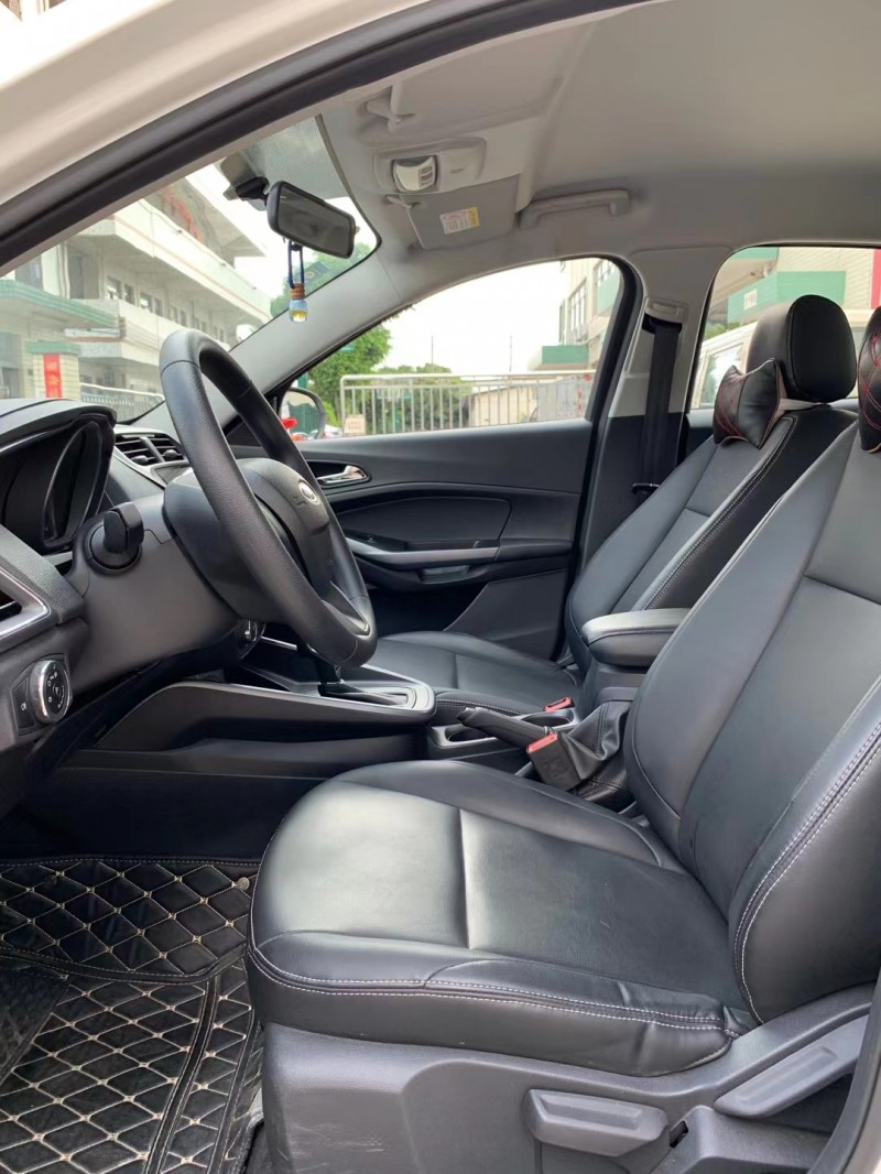 中山20年福特福睿斯9