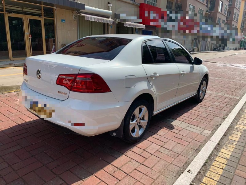 聊城15年大眾寶來3