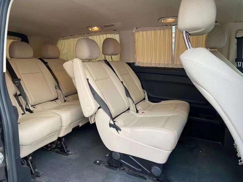 济南19年奔驰威霆4